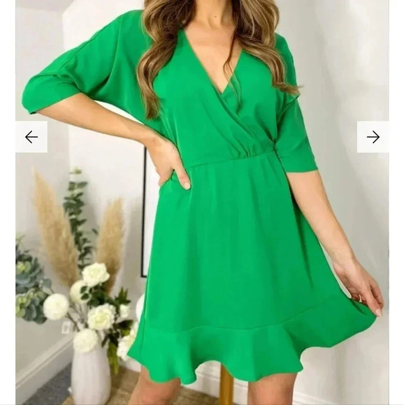 AX Paris Green Ruched Cuff Wrap Dress Mini Above Knee Length Women's 10 or L - Picture 1 of 10